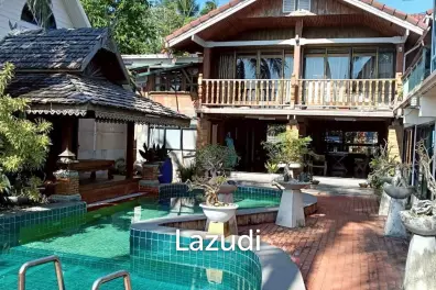 Beachfront 4 Bedroom Traditional Thai Style Villa in Lamai