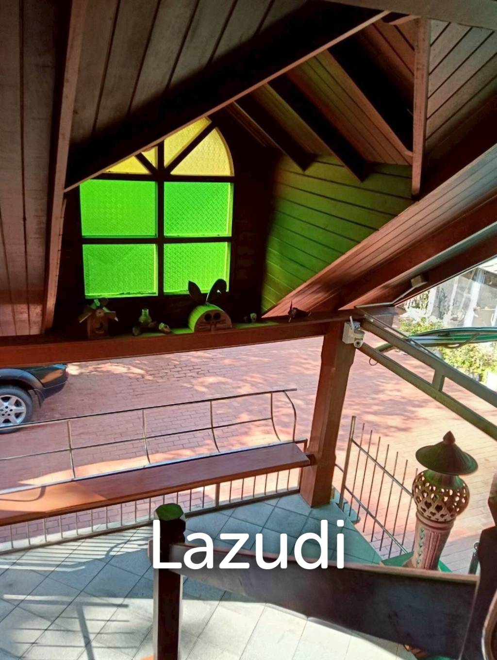 Beachfront 4 Bedroom Traditional Thai Style Villa in Lamai