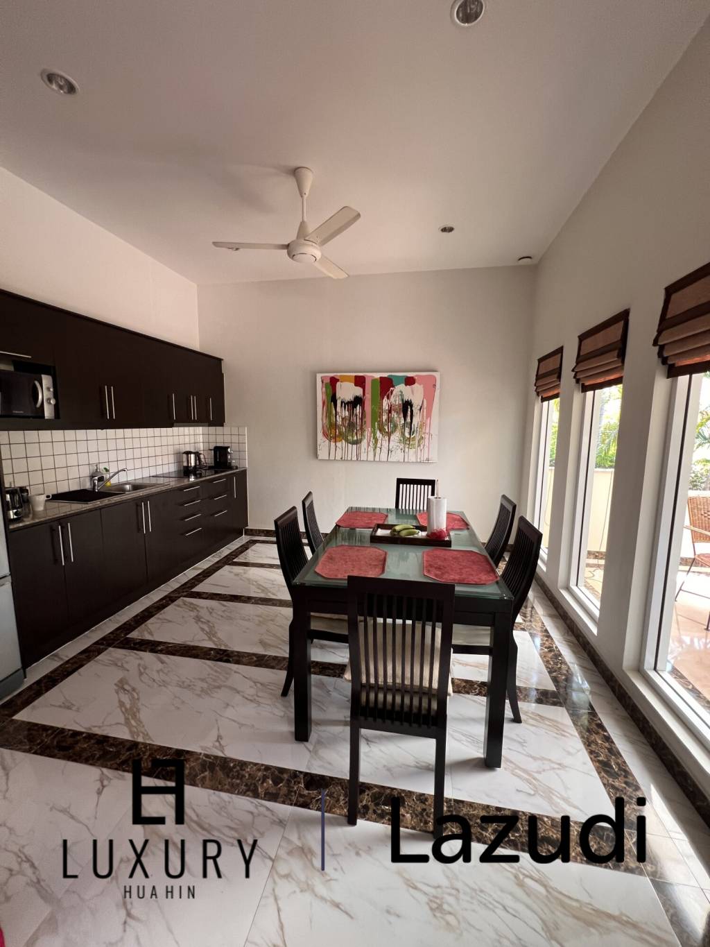 250 ตร.ม 2 เตียง 2 อาบน้ำ วิลล่า For เช่า