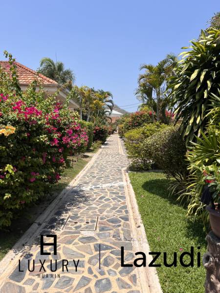 250 ตร.ม 2 เตียง 2 อาบน้ำ วิลล่า For เช่า