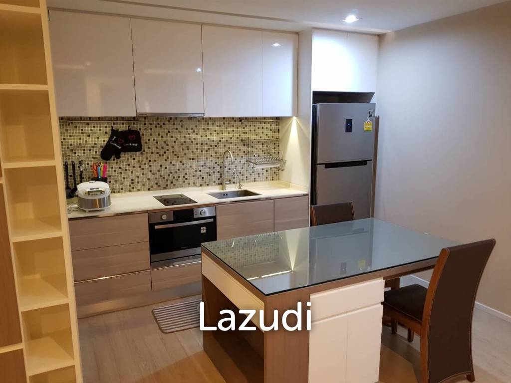 52 sqm 1 Bedroom Condo on 21st Floor at The Room Sukhumvit 21 Bangkok