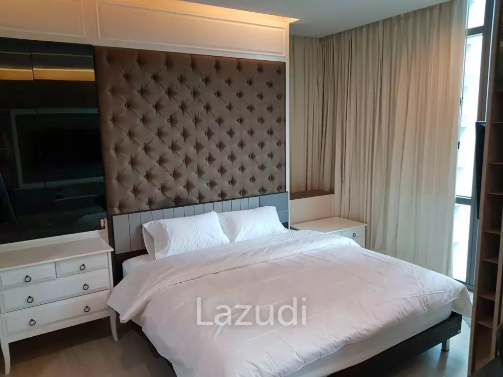 52 sqm 1 Bedroom Condo on 21st Floor at The Room Sukhumvit 21 Bangkok