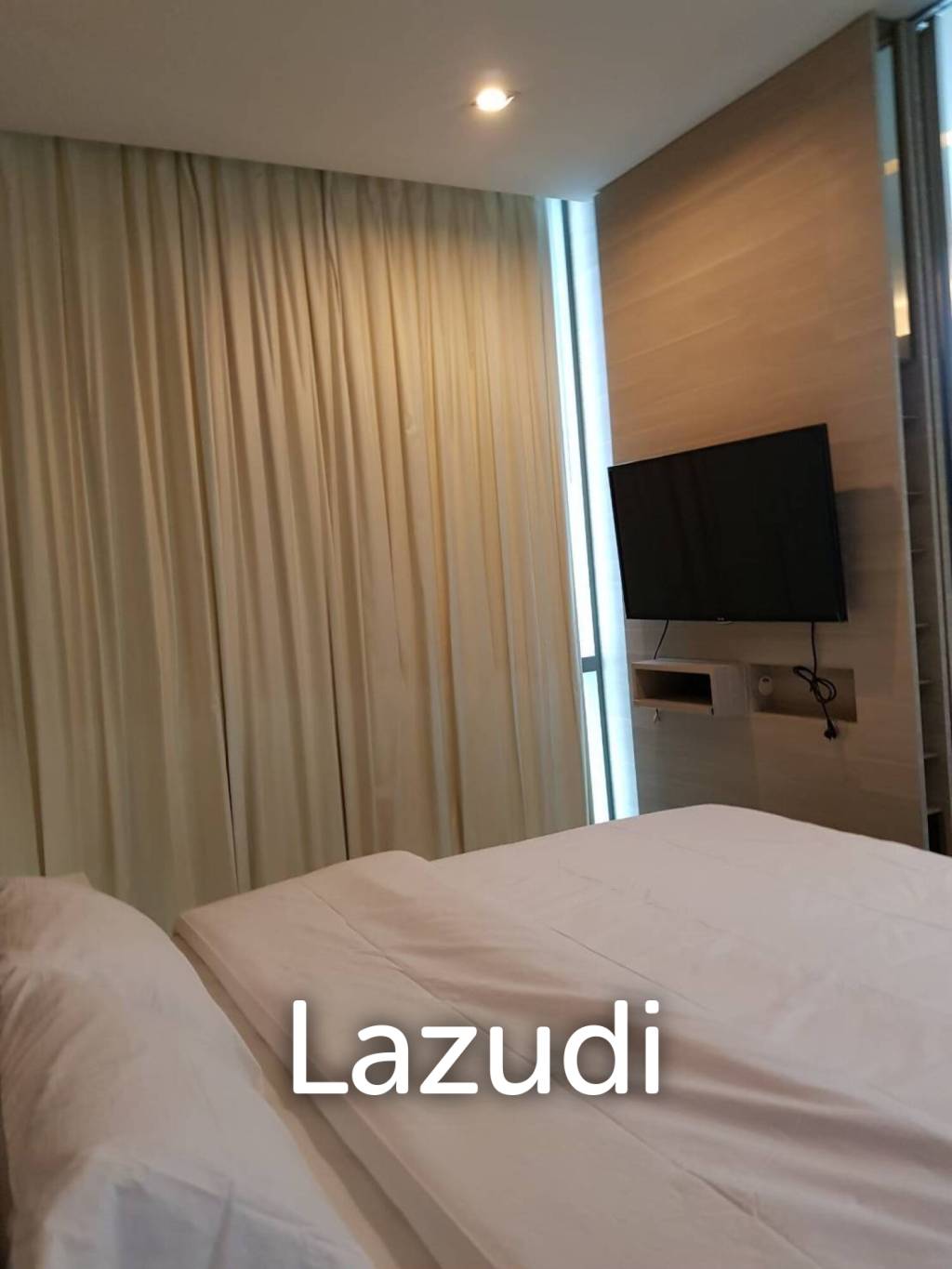 52 sqm 1 Bedroom Condo on 21st Floor at The Room Sukhumvit 21 Bangkok