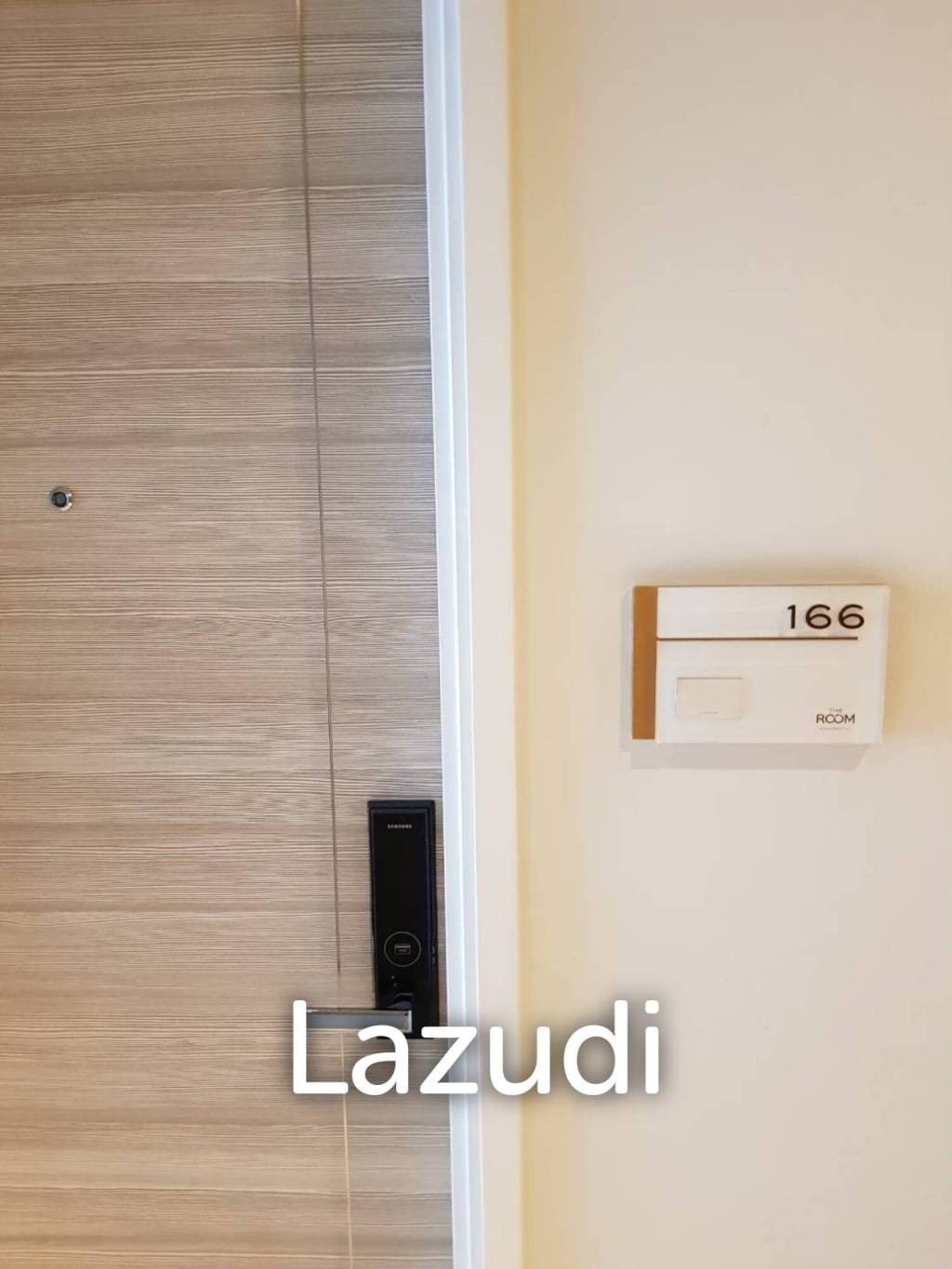 52 sqm 1 Bedroom Condo on 21st Floor at The Room Sukhumvit 21 Bangkok