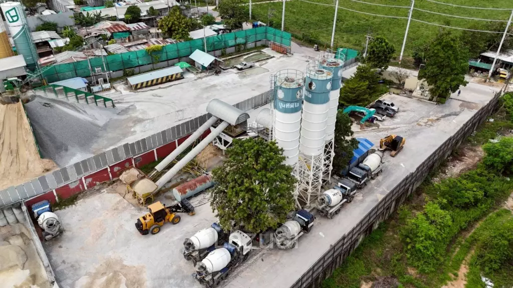Prime 6 Rai Land Ready to Operate Concrete Batching Plant for Sale