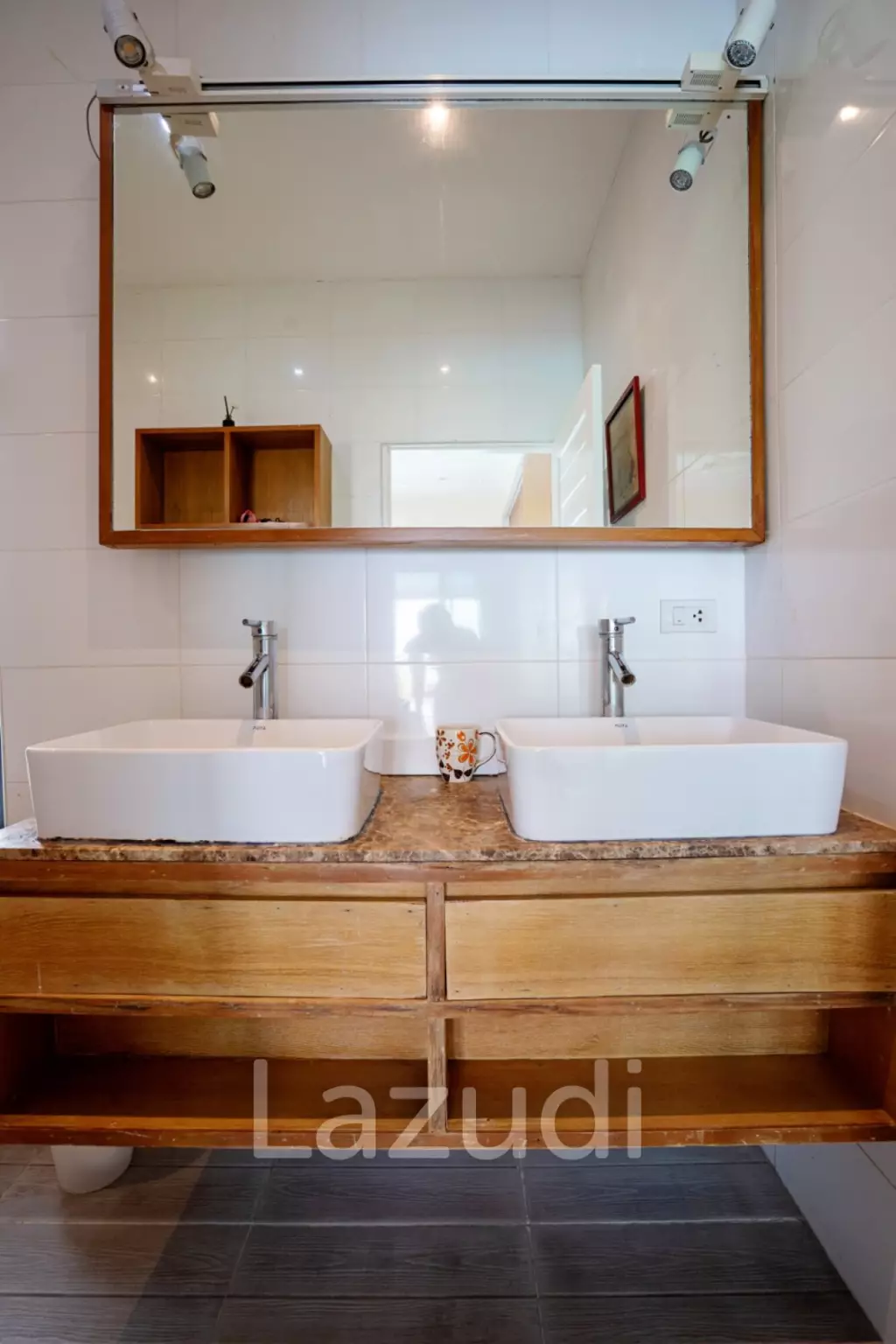 Stunning 4-Bedroom Beachfront Villa in Bang Makham, Koh Samui