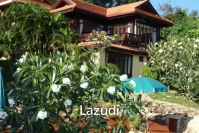 Beachfront Thai-Style 3-Bedroom Villa with Spacious Terrace
