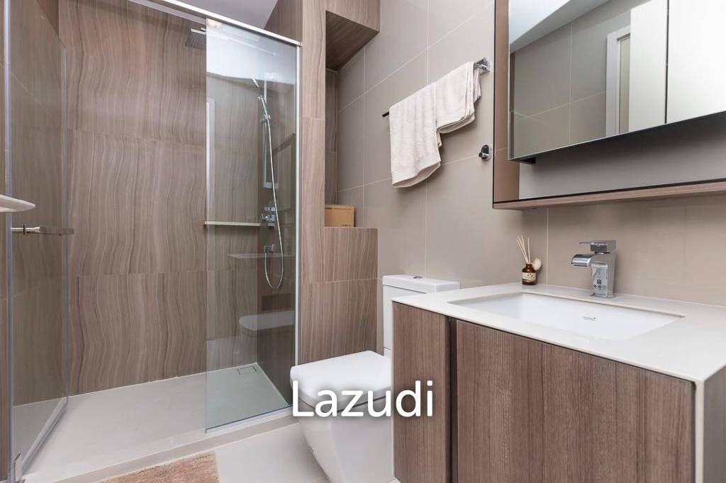 53 sqm 2 Bedroom Condo on 34th Floor at The Line Phahol-Pradipat Phaya Thai