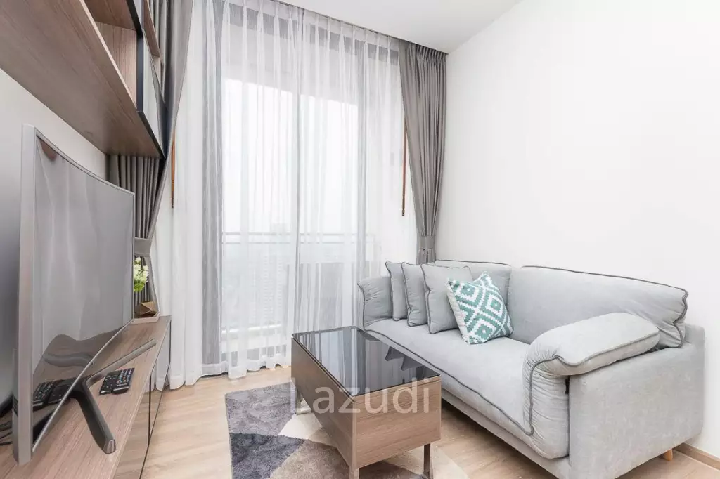 53 sqm 2 Bedroom Condo on 34th Floor at The Line Phahol-Pradipat Phaya Thai