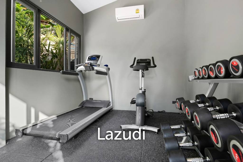 Stunning Beachfront Villa with 5 Bedrooms in Ban Makham, Koh Samui