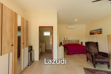 SIGNATURE PRIVATE ESTATE WITH POOL AND MOUNTAIN VIEWS ON PLOT 7 RAI