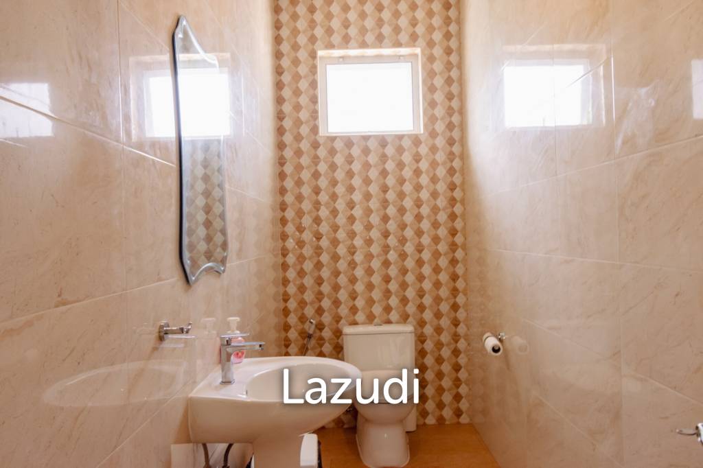 SIGNATURE PRIVATE ESTATE WITH POOL AND MOUNTAIN VIEWS ON PLOT 7 RAI