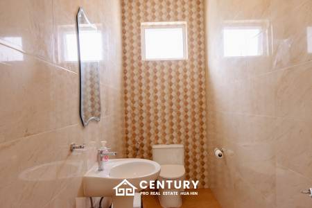 SIGNATURE PRIVATE ESTATE WITH POOL AND MOUNTAIN VIEWS ON PLOT 7 RAI