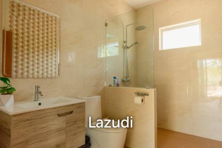 SIGNATURE PRIVATE ESTATE WITH POOL AND MOUNTAIN VIEWS ON PLOT 7 RAI