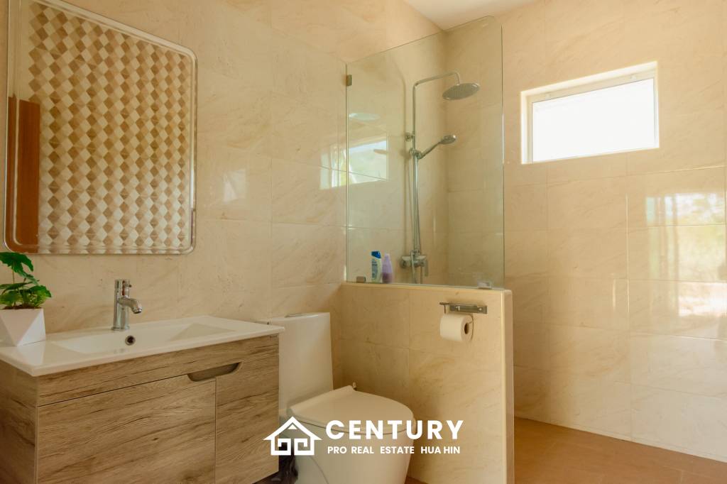 SIGNATURE PRIVATE ESTATE WITH POOL AND MOUNTAIN VIEWS ON PLOT 7 RAI