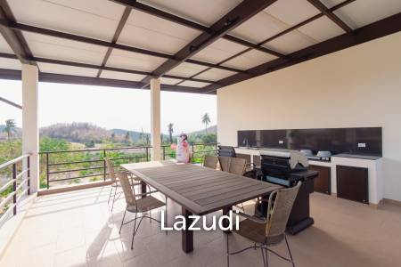 SIGNATURE PRIVATE ESTATE WITH POOL AND MOUNTAIN VIEWS ON PLOT 7 RAI