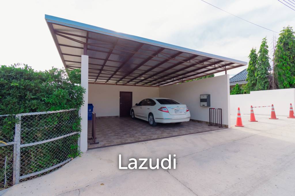 SIGNATURE PRIVATE ESTATE WITH POOL AND MOUNTAIN VIEWS ON PLOT 7 RAI