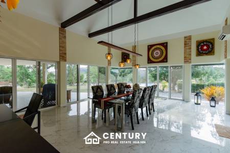 SIGNATURE PRIVATE ESTATE WITH POOL AND MOUNTAIN VIEWS ON PLOT 7 RAI