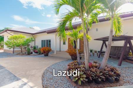 SIGNATURE PRIVATE ESTATE WITH POOL AND MOUNTAIN VIEWS ON PLOT 7 RAI