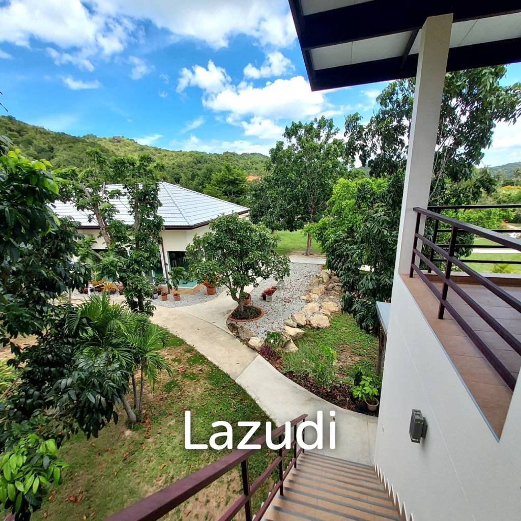 SIGNATURE PRIVATE ESTATE WITH POOL AND MOUNTAIN VIEWS ON PLOT 7 RAI