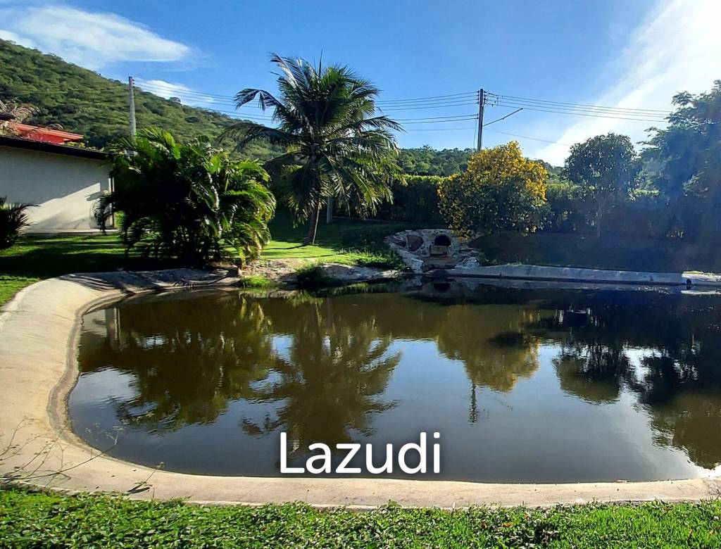 SIGNATURE PRIVATE ESTATE WITH POOL AND MOUNTAIN VIEWS ON PLOT 7 RAI