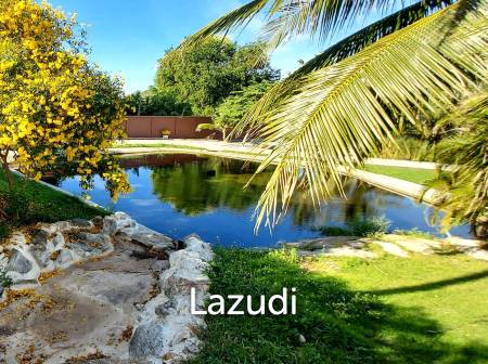 SIGNATURE PRIVATE ESTATE WITH POOL AND MOUNTAIN VIEWS ON PLOT 7 RAI