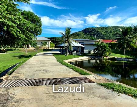 SIGNATURE PRIVATE ESTATE WITH POOL AND MOUNTAIN VIEWS ON PLOT 7 RAI