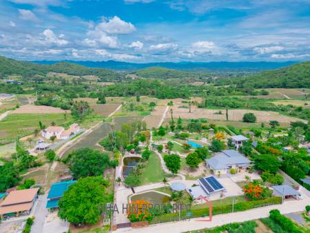 SIGNATURE PRIVATE ESTATE WITH POOL AND MOUNTAIN VIEWS ON PLOT 7 RAI