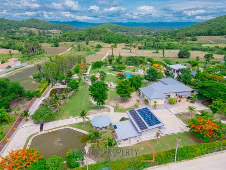 SIGNATURE PRIVATE ESTATE WITH POOL AND MOUNTAIN VIEWS ON PLOT 7 RAI