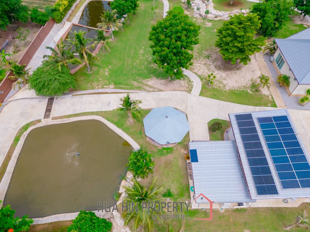 SIGNATURE PRIVATE ESTATE WITH POOL AND MOUNTAIN VIEWS ON PLOT 7 RAI