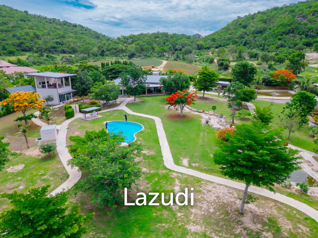 SIGNATURE PRIVATE ESTATE WITH POOL AND MOUNTAIN VIEWS ON PLOT 7 RAI