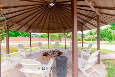 SIGNATURE PRIVATE ESTATE WITH POOL AND MOUNTAIN VIEWS ON PLOT 7 RAI