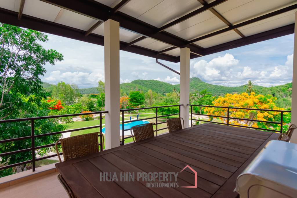 SIGNATURE PRIVATE ESTATE WITH POOL AND MOUNTAIN VIEWS ON PLOT 7 RAI