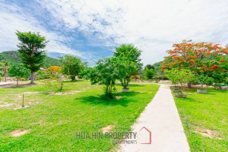 SIGNATURE PRIVATE ESTATE WITH POOL AND MOUNTAIN VIEWS ON PLOT 7 RAI