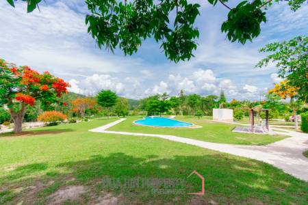 SIGNATURE PRIVATE ESTATE WITH POOL AND MOUNTAIN VIEWS ON PLOT 7 RAI