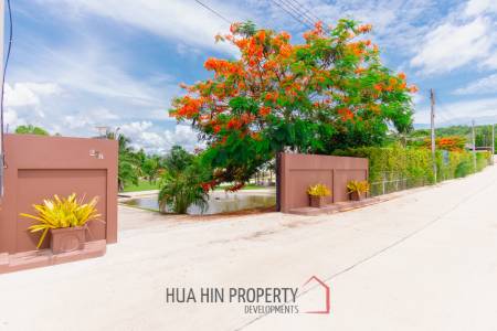 SIGNATURE PRIVATE ESTATE WITH POOL AND MOUNTAIN VIEWS ON PLOT 7 RAI