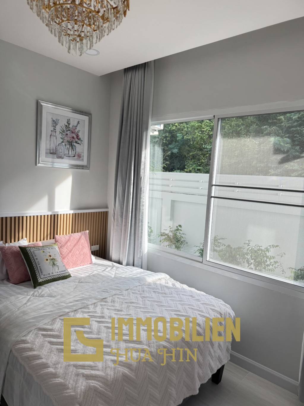 Сдается в аренду / Рядом с городом / 3 спальни + 2 ванные комнаты