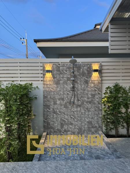 Сдается в аренду / Рядом с городом / 3 спальни + 2 ванные комнаты