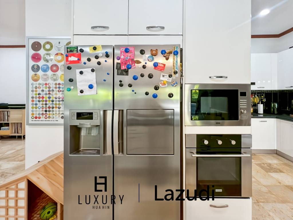 Situation urbaine / Terrain de 886 m² / Surface habitable de 254 m²