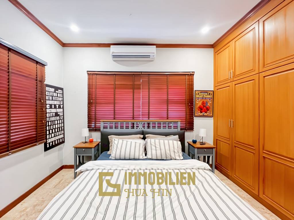 Crystal View 3-Bedroom Pool Villa Near City Center and Beach