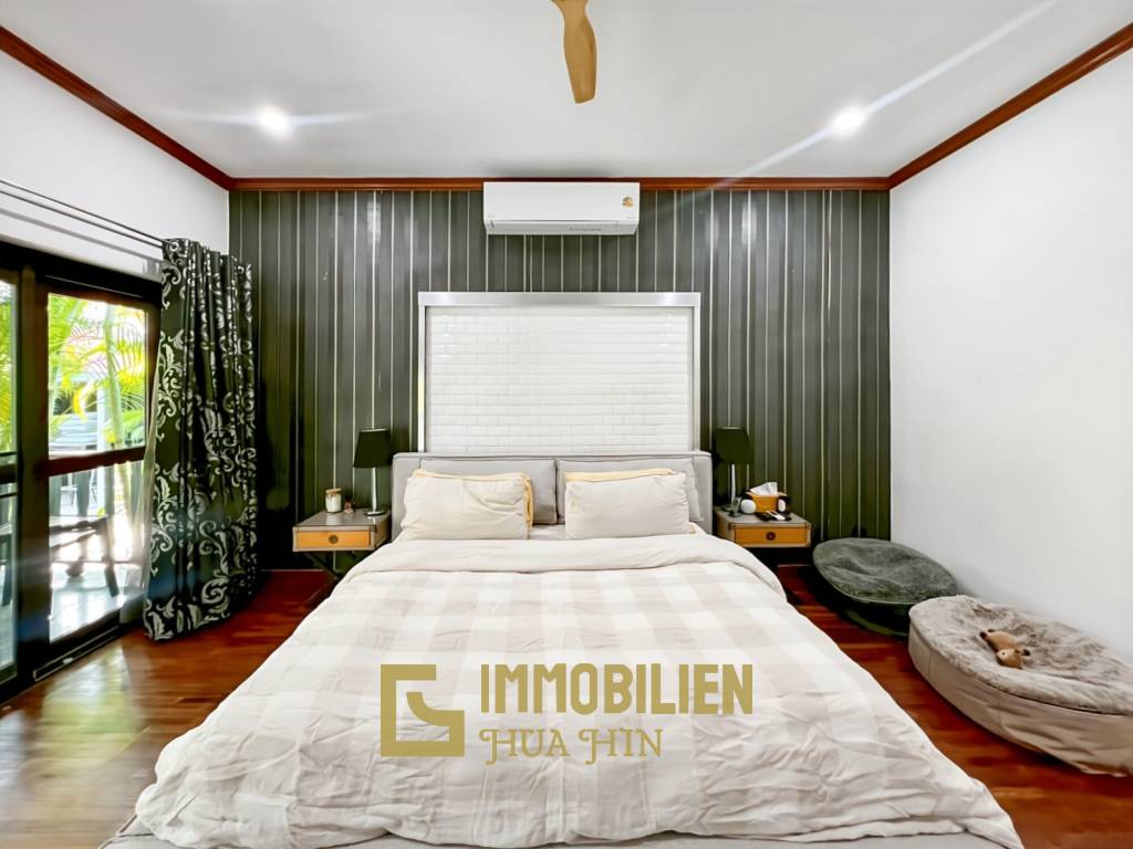 Crystal View 3-Bedroom Pool Villa Near City Center and Beach