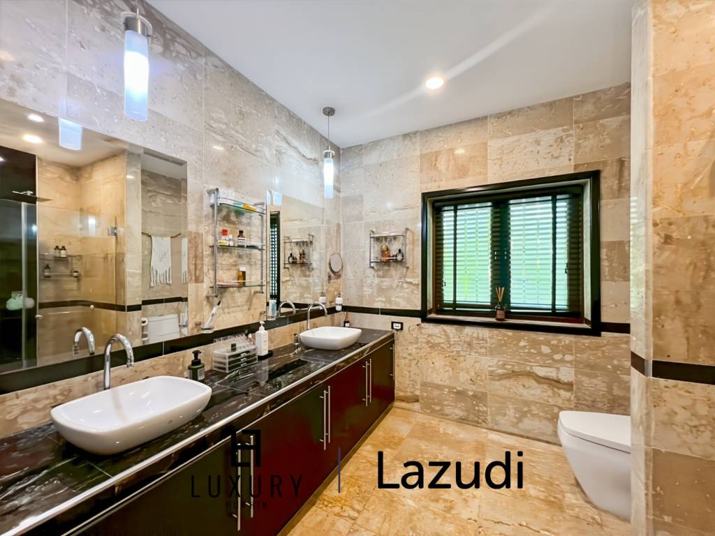 Situation urbaine / Terrain de 886 m² / Surface habitable de 254 m²