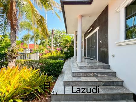 Situation urbaine / Terrain de 886 m² / Surface habitable de 254 m²