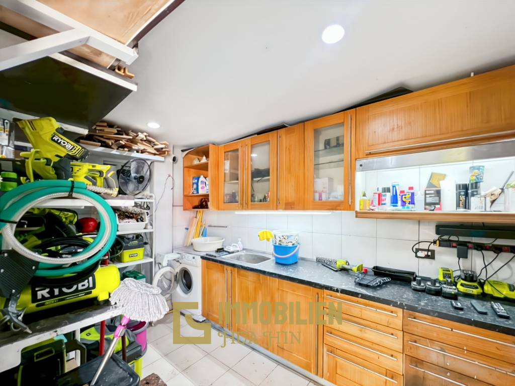 Crystal View 3-Bedroom Pool Villa Near City Center and Beach