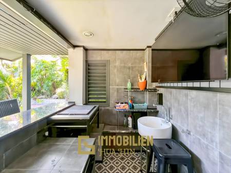 Crystal View 3-Bedroom Pool Villa Near City Center and Beach