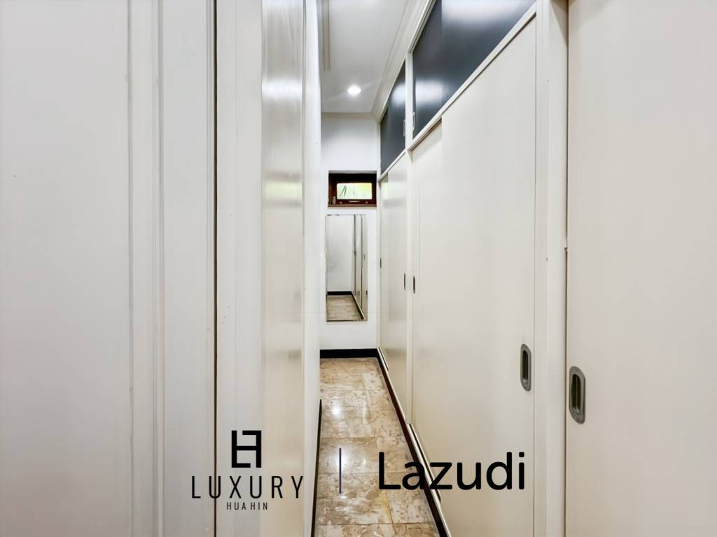 Situation urbaine / Terrain de 886 m² / Surface habitable de 254 m²