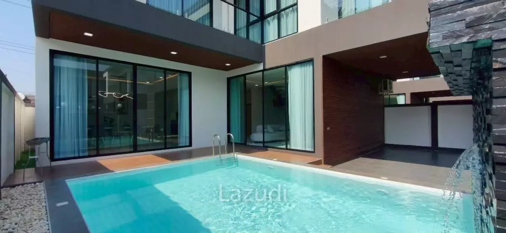 Luxury 2-Story Pool Villa for Sale and Rent in Na Jomtien
