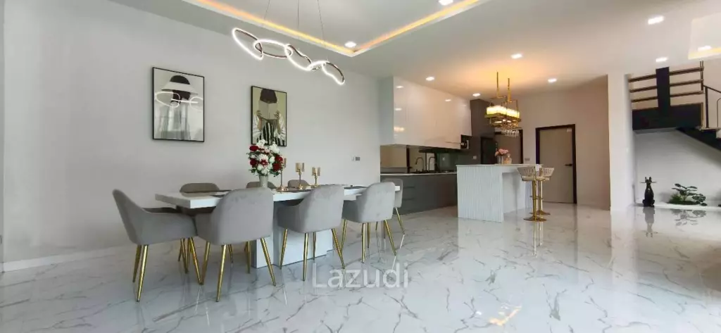 Luxury 2-Story Pool Villa for Sale and Rent in Na Jomtien