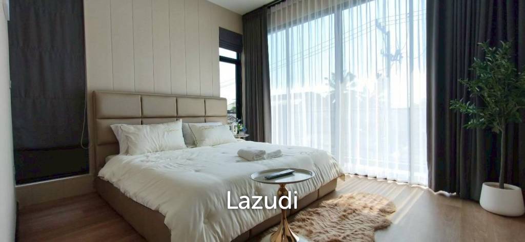 Luxury 2-Story Pool Villa for Sale and Rent in Na Jomtien