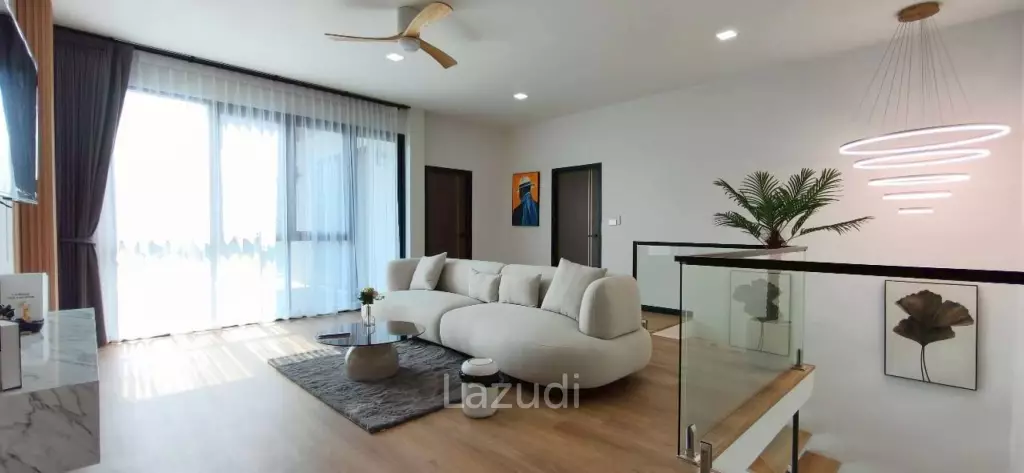 Luxury 2-Story Pool Villa for Sale and Rent in Na Jomtien